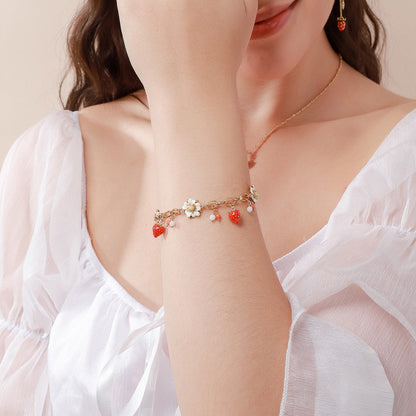 Sable - Strawberry Chain Bracelet
