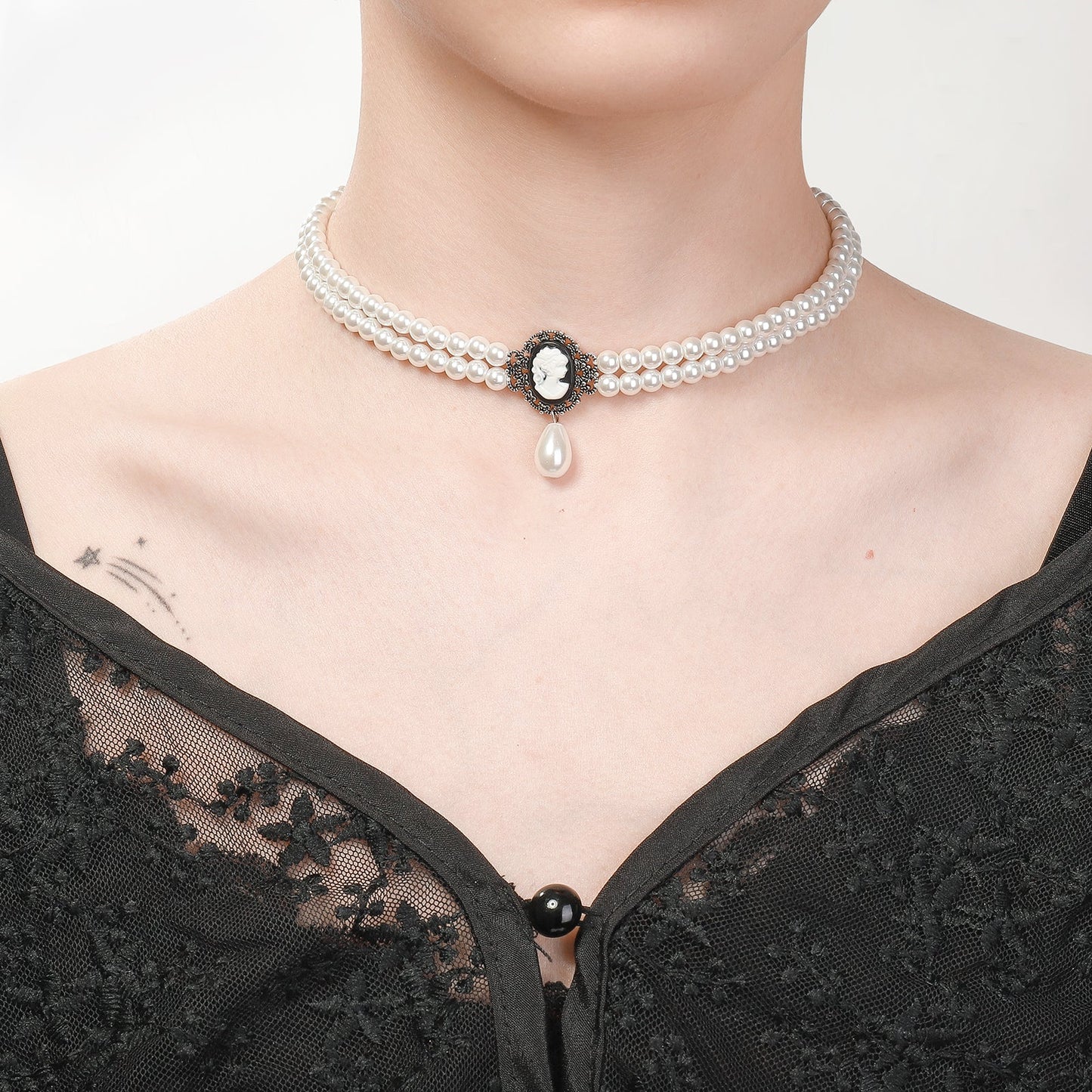 Davina - Dark Rose Beads Choker