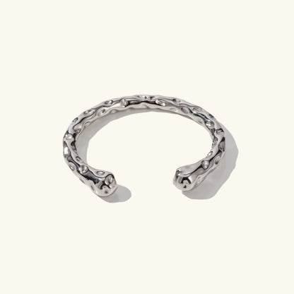 Frida - Hammered Texture Bracelet