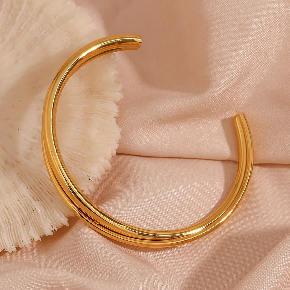 Lizzie - Layered Gold Bangle