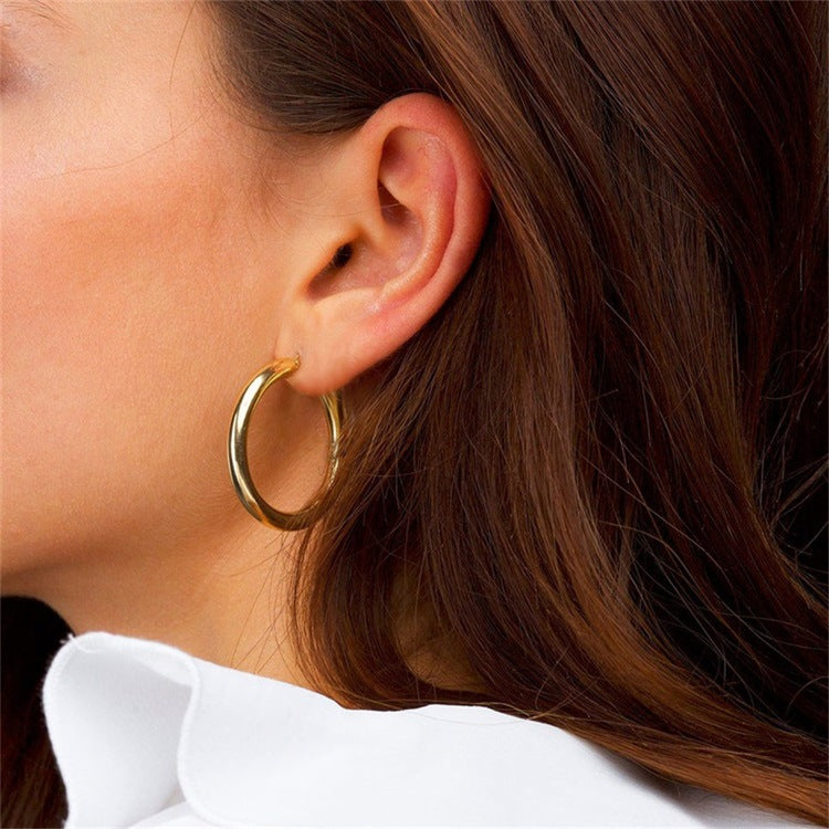 Eloise - Wide Round Hoops