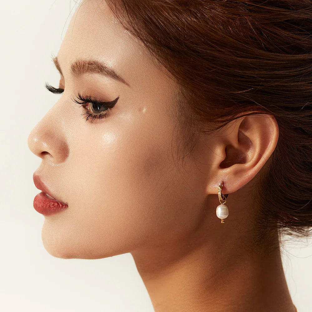 Ottilie - Pearl Earrings