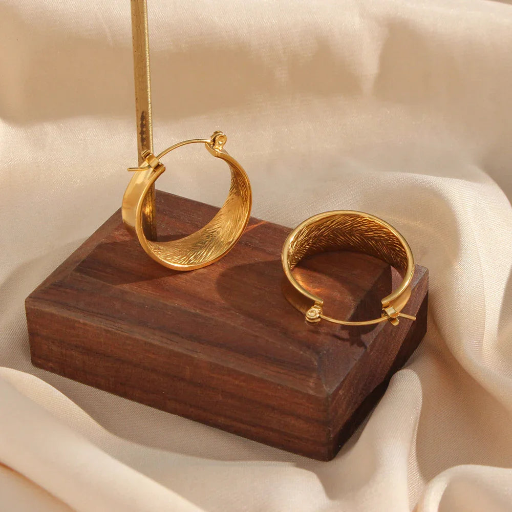 Wren - Gold Hoop Earrings