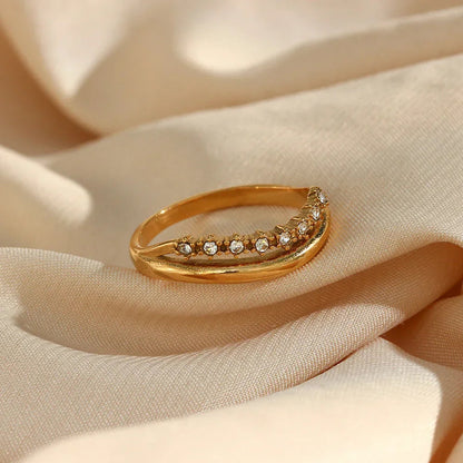 Priscilla - Diamond Simulant Gold Ring