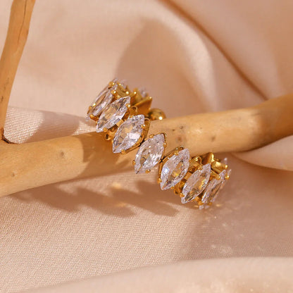 Delia - Diamond Ring