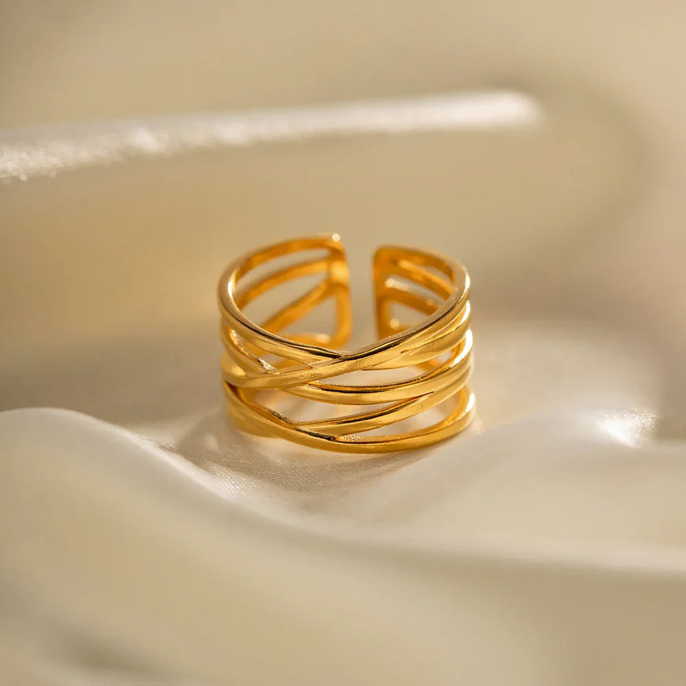 Yvette - Twisted Gold Ring
