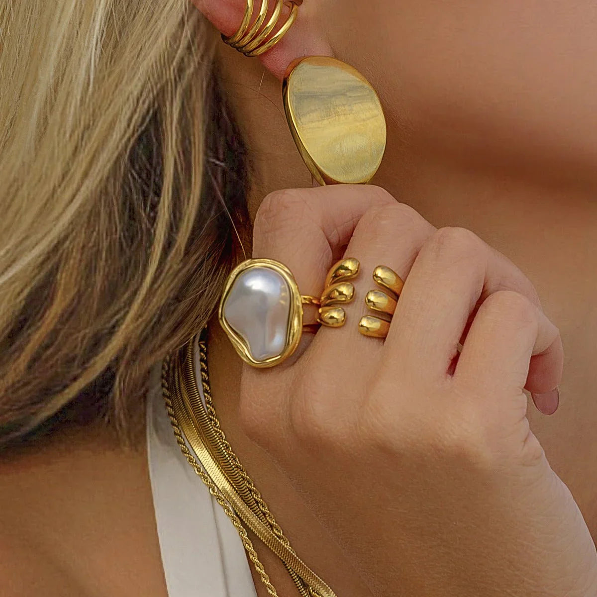 Cecilia - Gold Pearl Ring