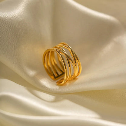 Yvette - Twisted Gold Ring