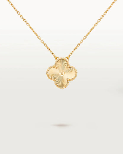 Cathy - Clover Pendant