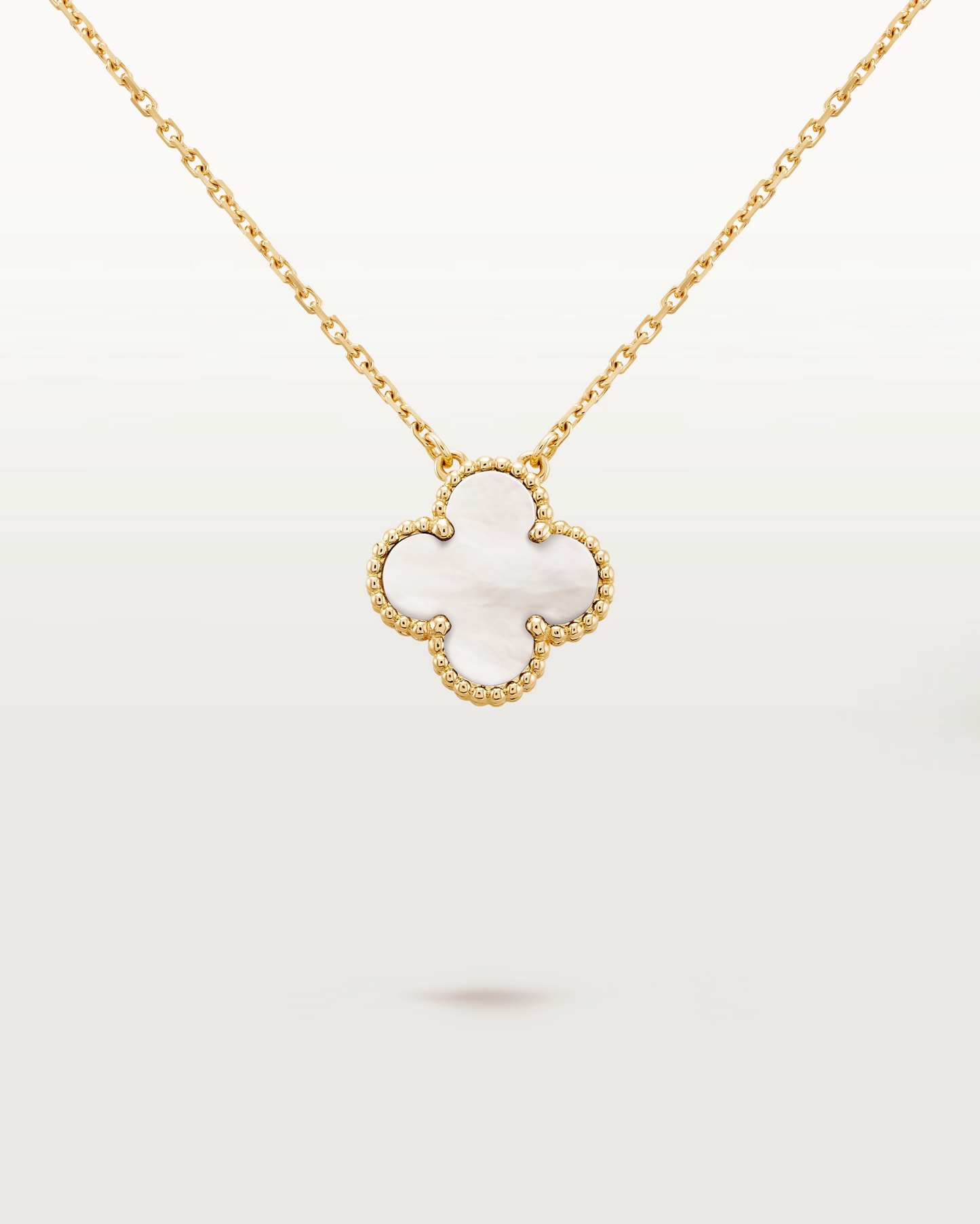 Cathy - Clover Pendant