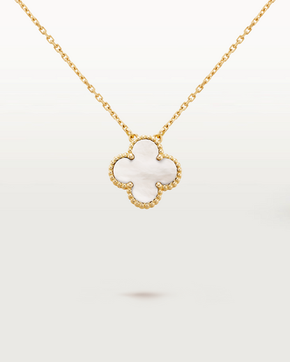 Cathy - Clover Pendant