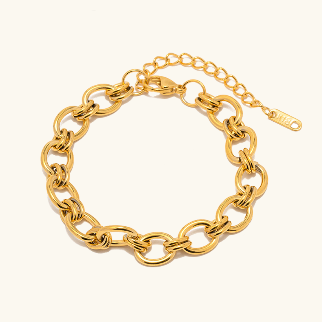 Betty - Loop Gold Bracelet