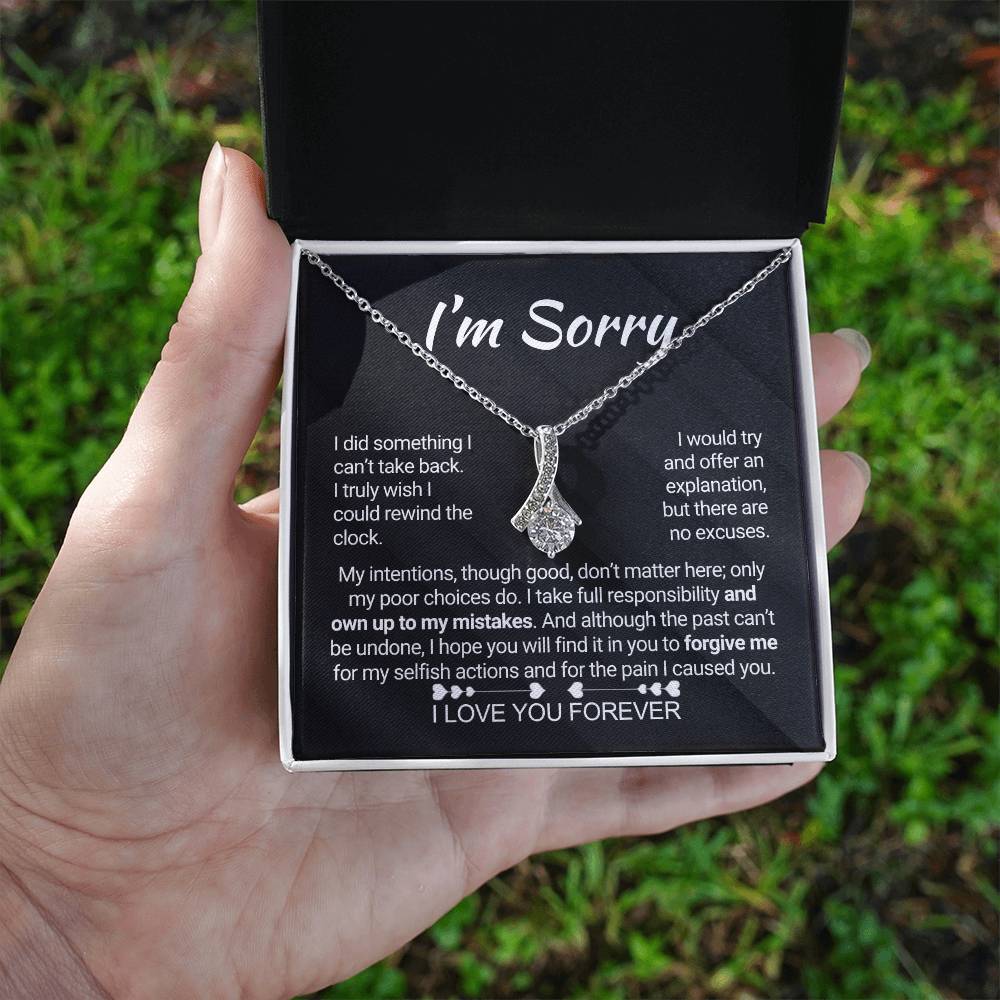 Presley - Apology Necklace Alluring Beauty