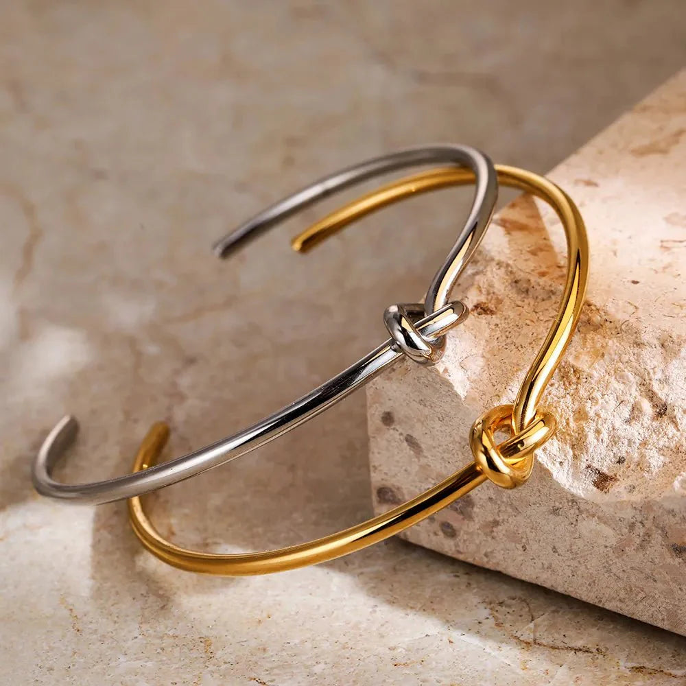 Orlena - Classic Knot Bracelet