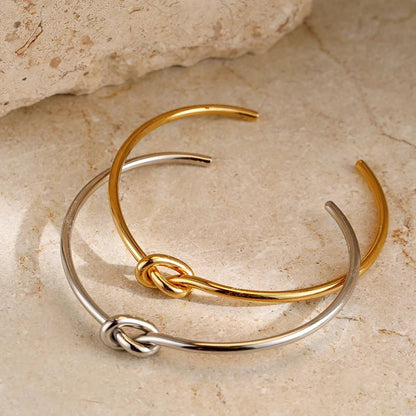 Orlena - Classic Knot Bracelet