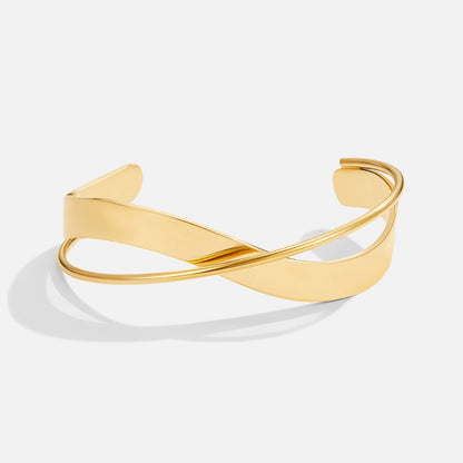 Sloan - Gold Curve Bangle