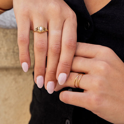 Ashley - Infinity Loop Ring