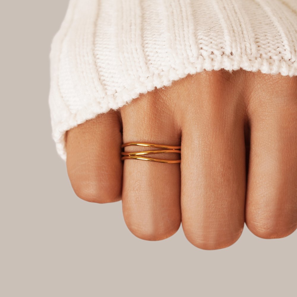 Ashley - Infinity Loop Ring