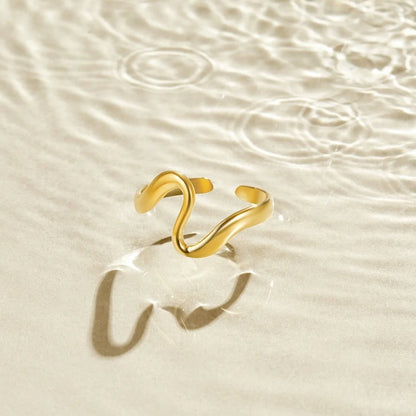 Anabelle - Gold Wave Ring