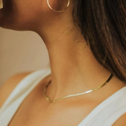 Flora - Bold Herringbone Necklace