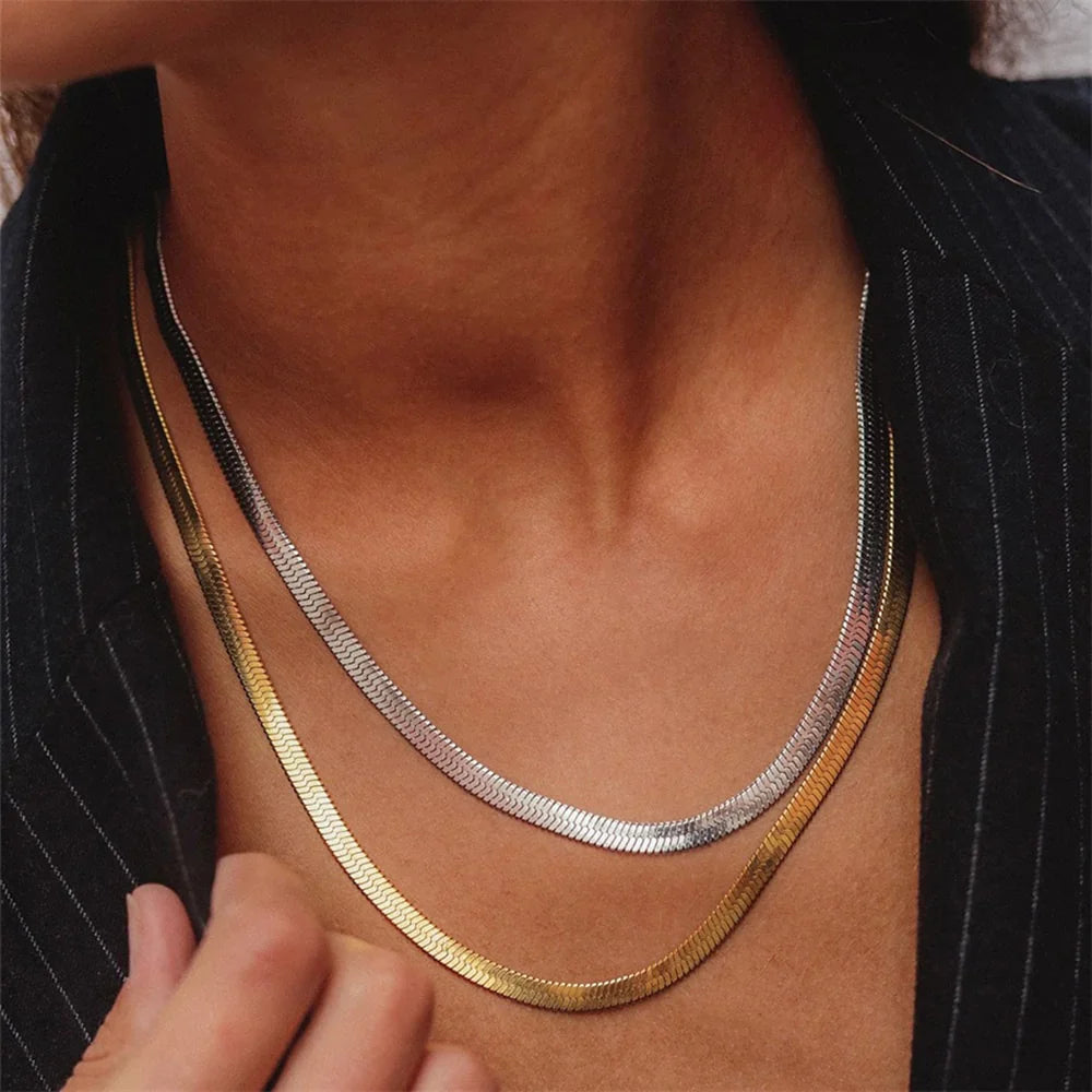 Flora - Bold Herringbone Necklace