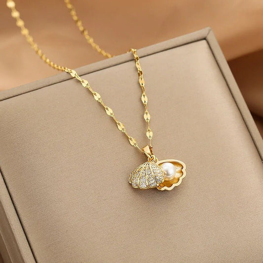 Roselle - Iconic Dainty Shell Necklace