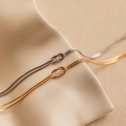 Gina - Love Knot Bracelet