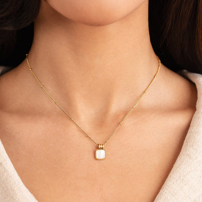 Cora - White Shell Pendant Necklace