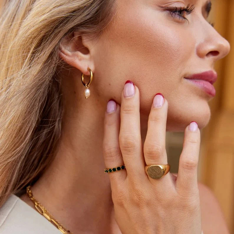 Brianna - Pearl Hoop Earrings Pink