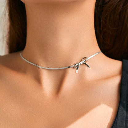 Marvella - Dainty Bow Necklace