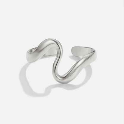 Anabelle - Silver Wave Ring