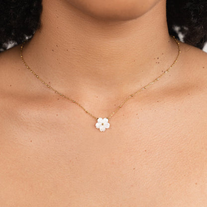 Emily - White Blossom Flower Necklace