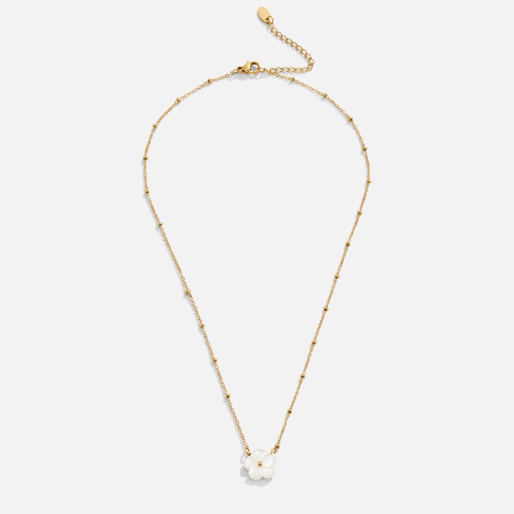 Emily - White Blossom Flower Necklace