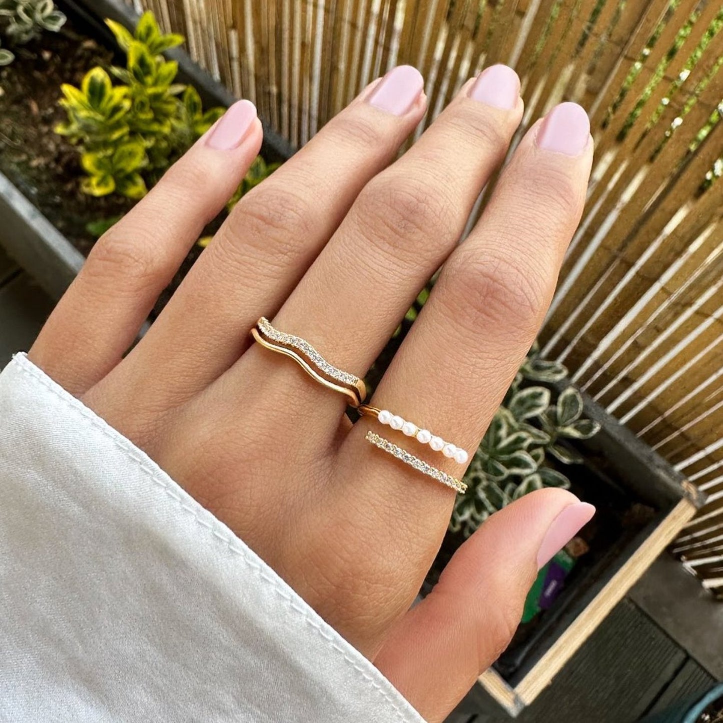 Teresa - Pearl & Crystal Ring